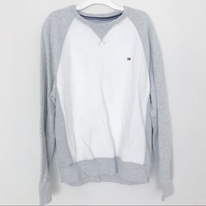 Tommy Hilfiger sweatshirt